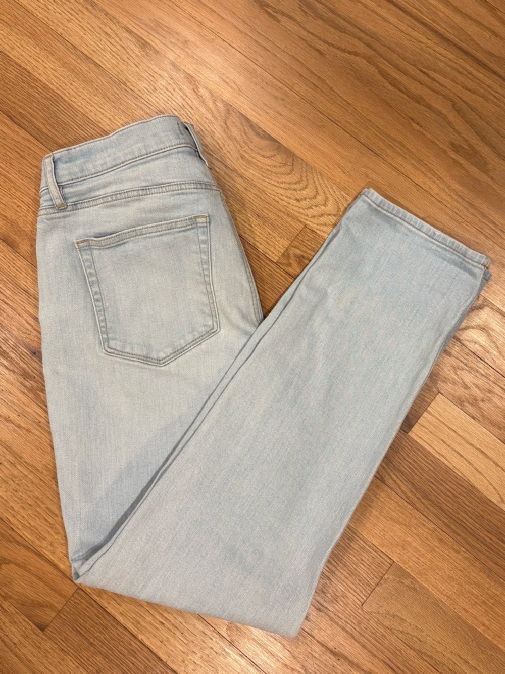 LOFT Girlfriend Jeans size 6 / 28, light wash